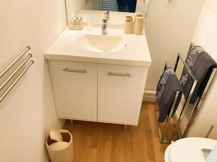 Studio Close To Insa With Parking Space Villeurbanne Apartment