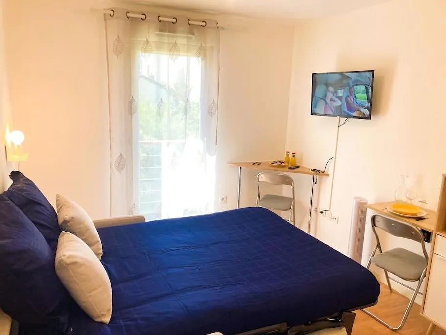 Apartment Studio Close To Insa With Parking Space Villeurbanne France